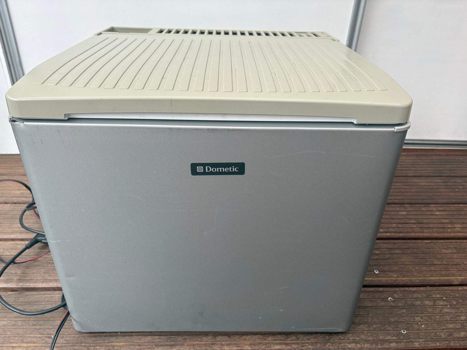 Dometic Camping Koelkast Gas/220V/12V Zo Goed als Nieuw, Ophalen, Zo goed als nieuw, Koelbox, Elektrisch