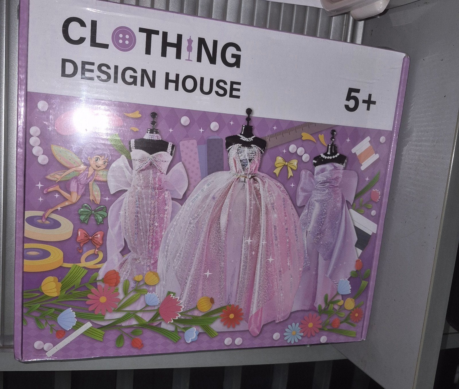 Clothing Design House 5+ - Ontwerp je eigen mode!, Ophalen of Verzenden, Nieuw, Knutselen