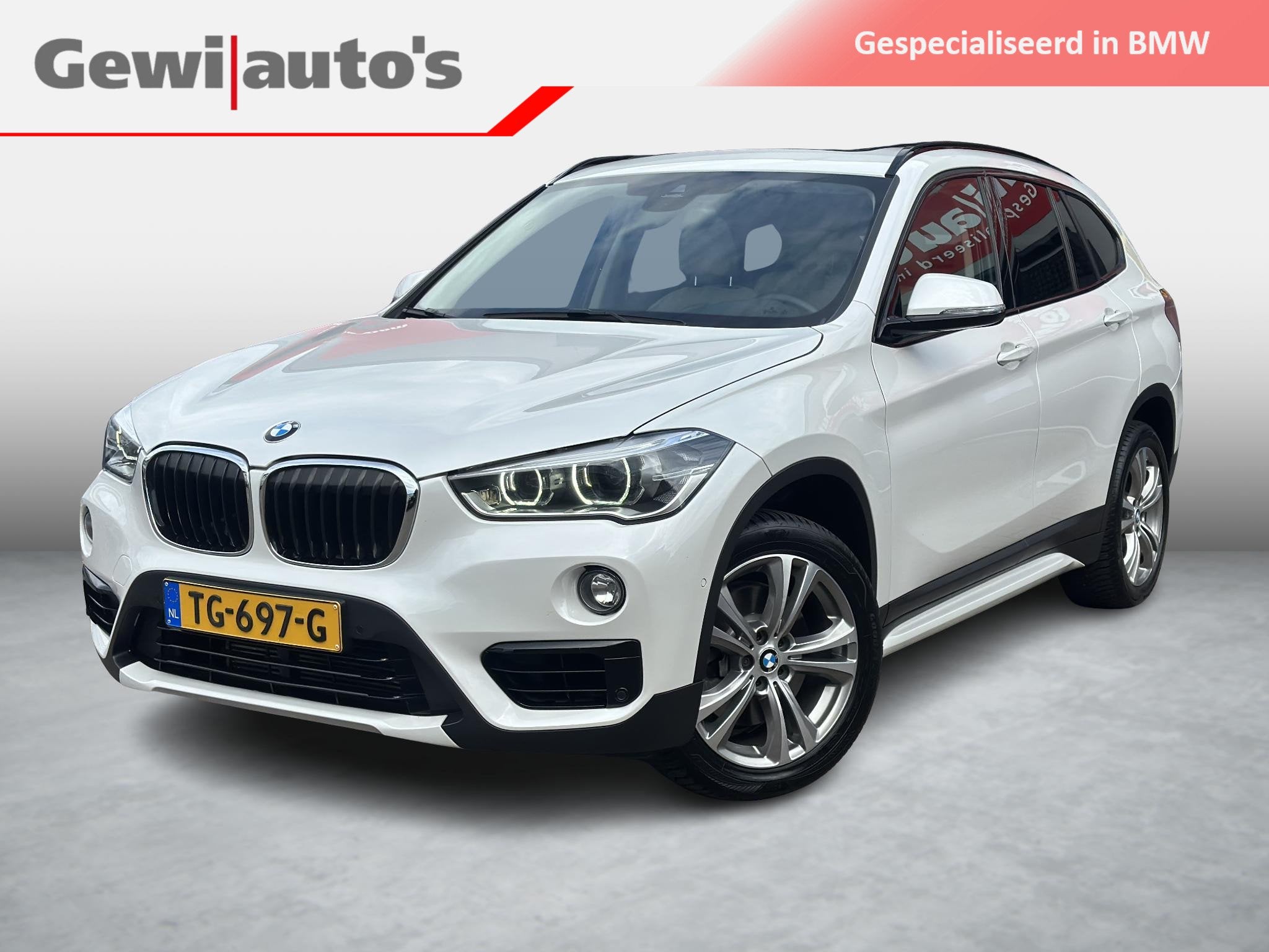 BMW X1 sDrive20i High Executive Memory|Pano|HiFi|HUD, Euro 6, Wit, Bedrijf, Grijs
