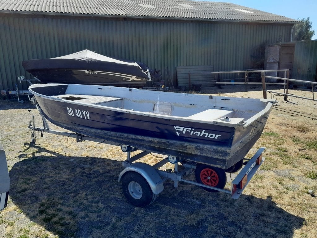 Aluminium visboot Merk: Fisher 4,5 meter, Gebruikt, Viertaktmotor, 2 m, 30 pk