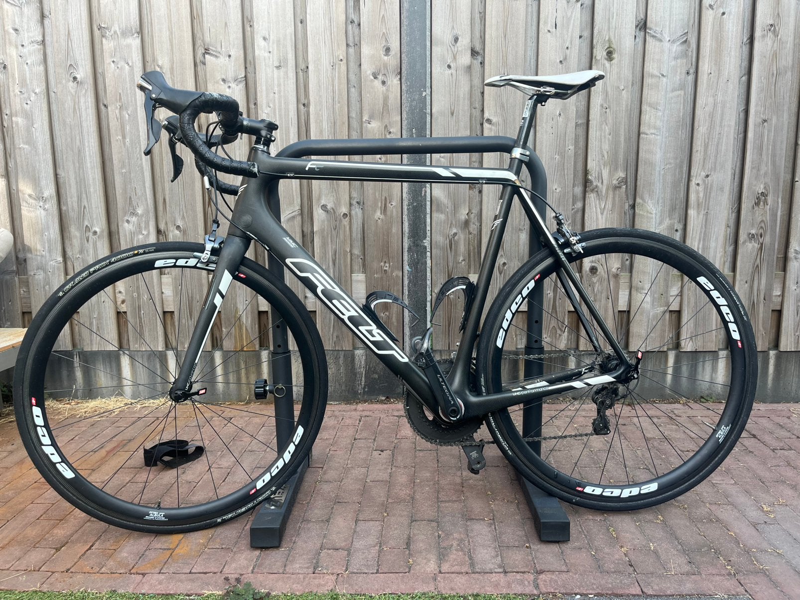 Felt FC Carbon Aero – Ultegra – Carbon wielen, Carbon, Zo goed als nieuw, Meer dan 20 versnellingen, 53 tot 57 cm