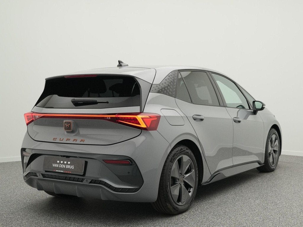 CUPRA Born Business 62 kWh | SoH 98,2% | Adaptieve cruise |, Auto's, Automaat, Gebruikt, Zwart, 375 min