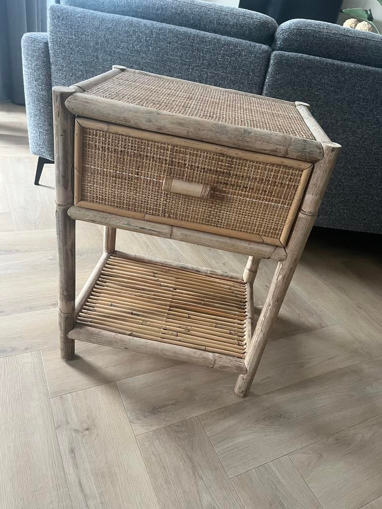 Bijzetkastje, Ophalen, Zo goed als nieuw, 55 tot 70 cm