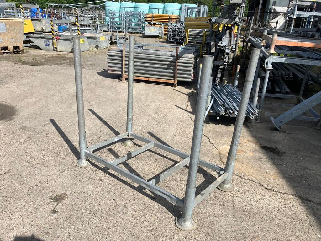 Stapelrek / stapelpallet / stapeljuk gebruikt, Ophalen, Gebruikt, Spijlenhekwerk, Graafsebaan 117b