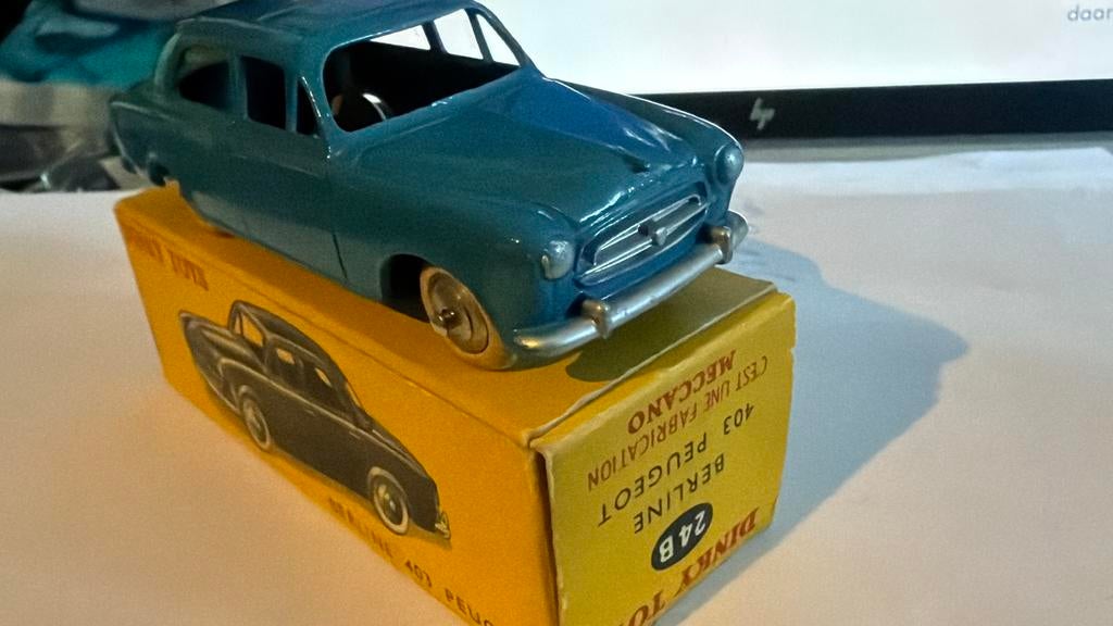 Dinky Toys France Peugeot 403 - Zo goed als nieuw in doos, Auto, C, Dinky Toys, Ophalen of Verzenden