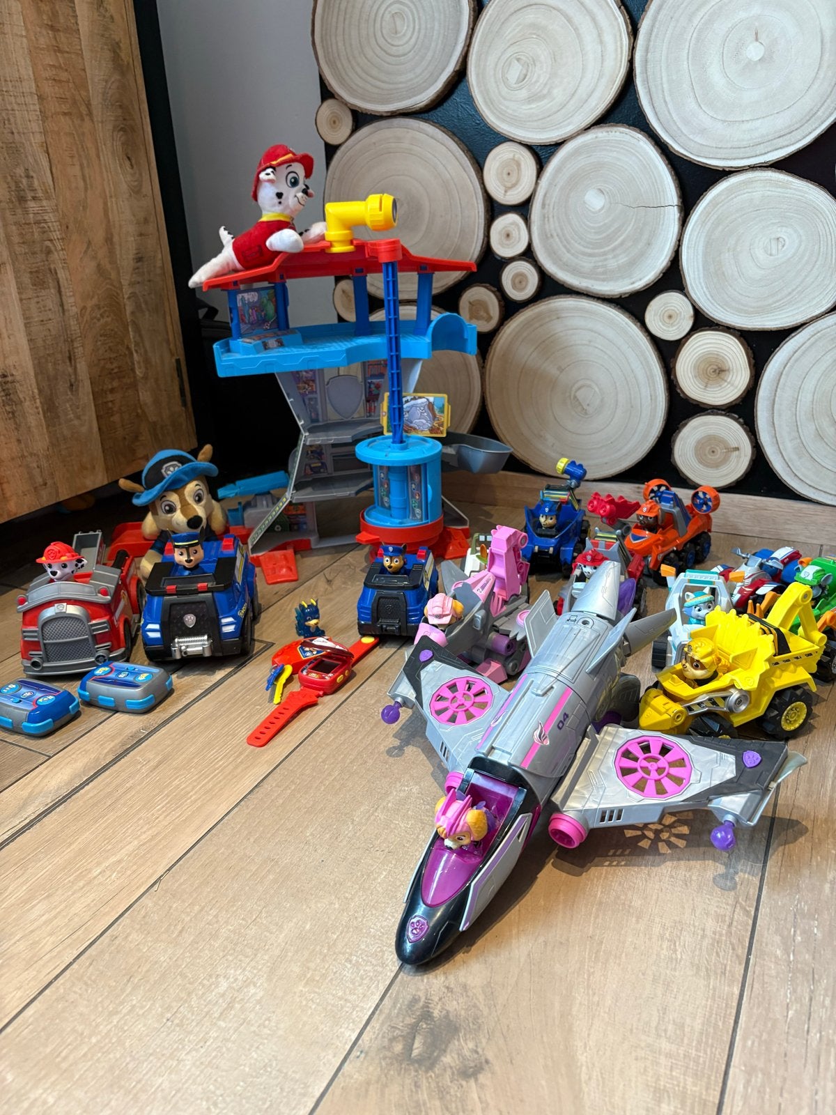 Grote Paw Patrol set, horloge, uitkijktoren, vliegtuig, Ophalen of Verzenden, Gebruikt, Jongen of Meisje
