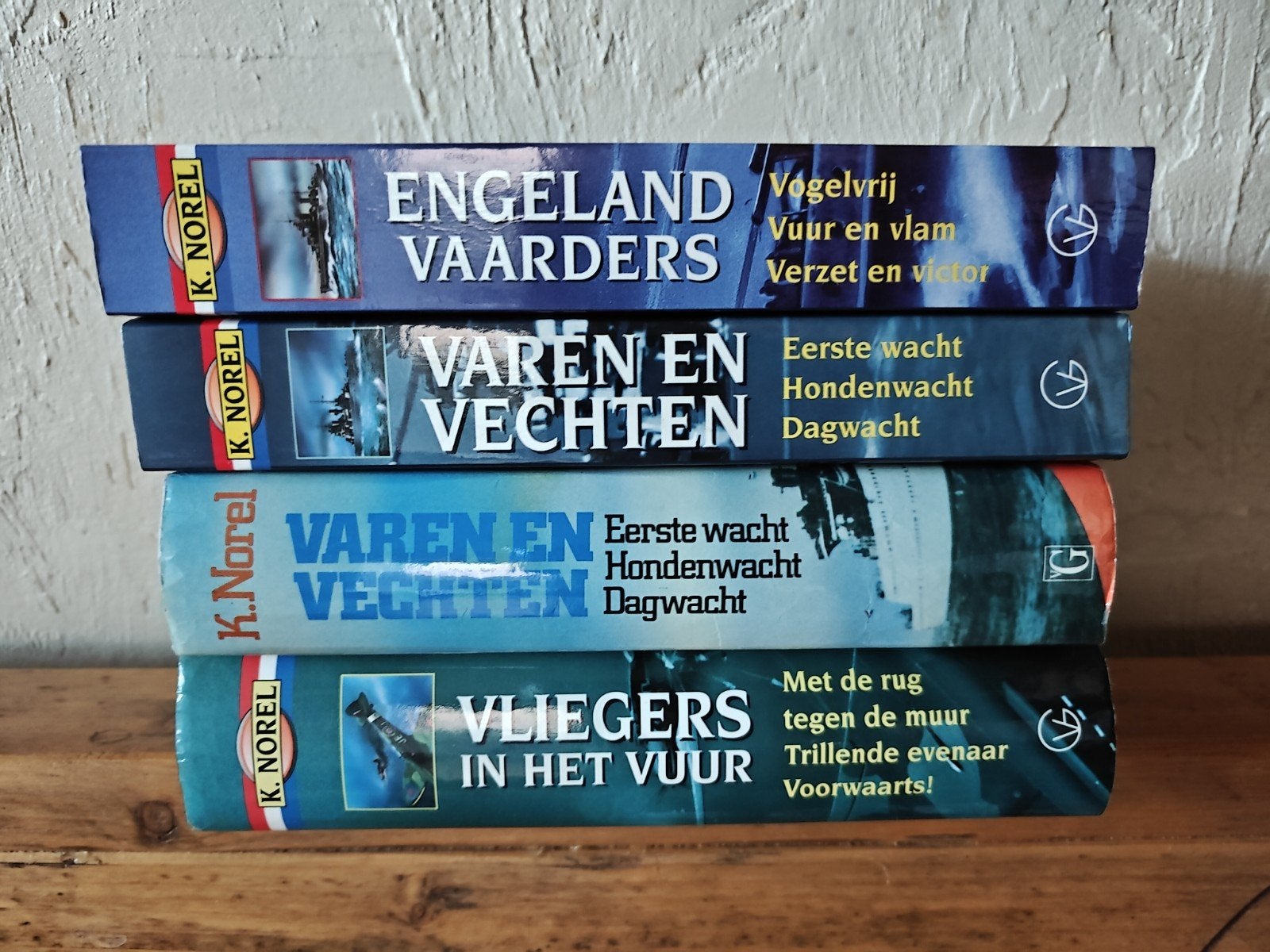 4 Omnibussen van K. Norel., Boeken, Ophalen of Verzenden, Tweede Wereldoorlog, Zo goed als nieuw