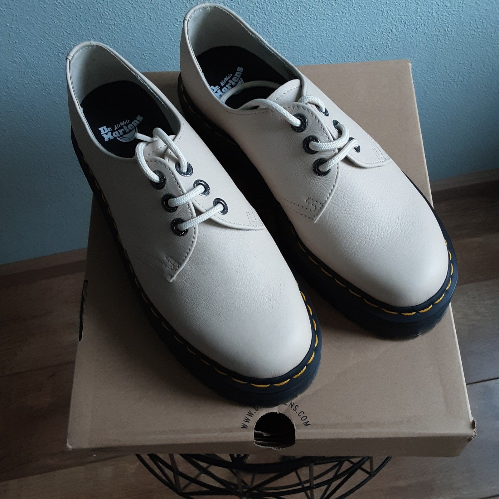 Nieuwe Dr. Martens Pisa 1461 schoenen, maat 41, Ophalen, Beige, Nieuw, Dr. Martens