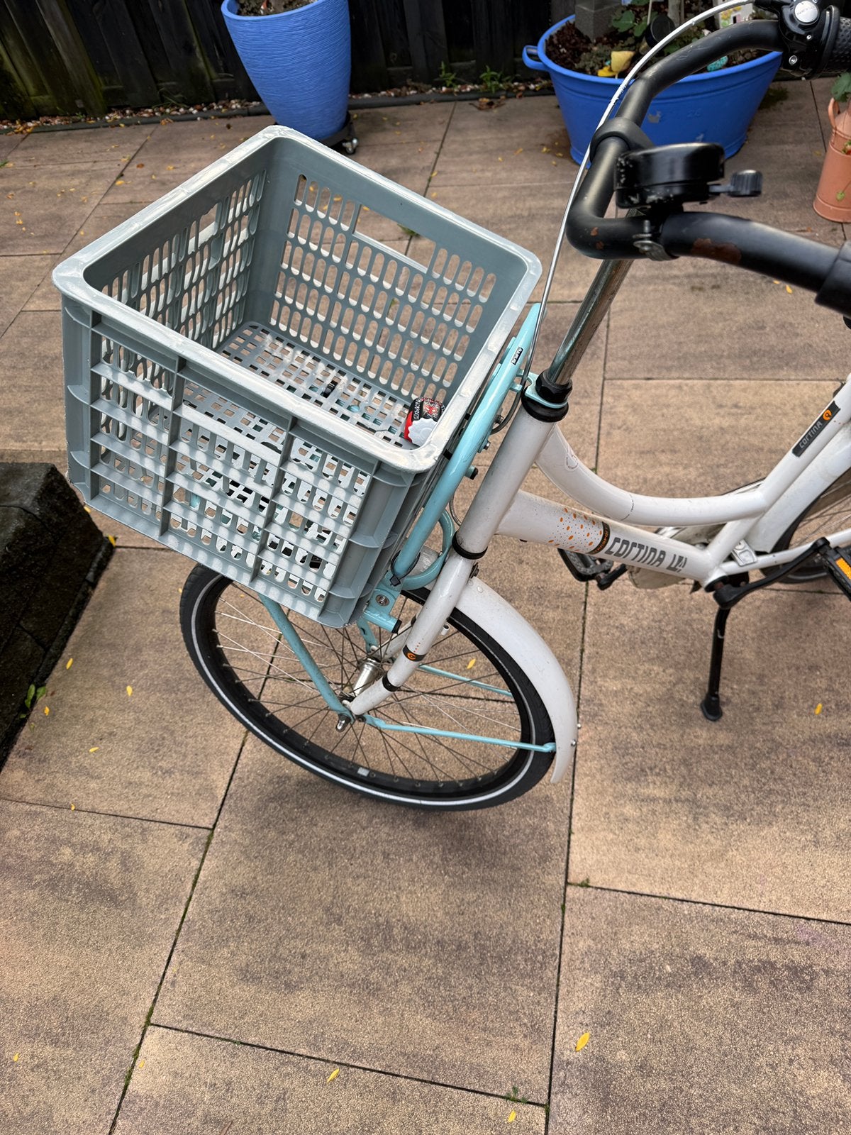 Cortina U4 Transportfiets – wit met turquoise voordrager, Ophalen, Terugtraprem, Versnellingen, Gebruikt