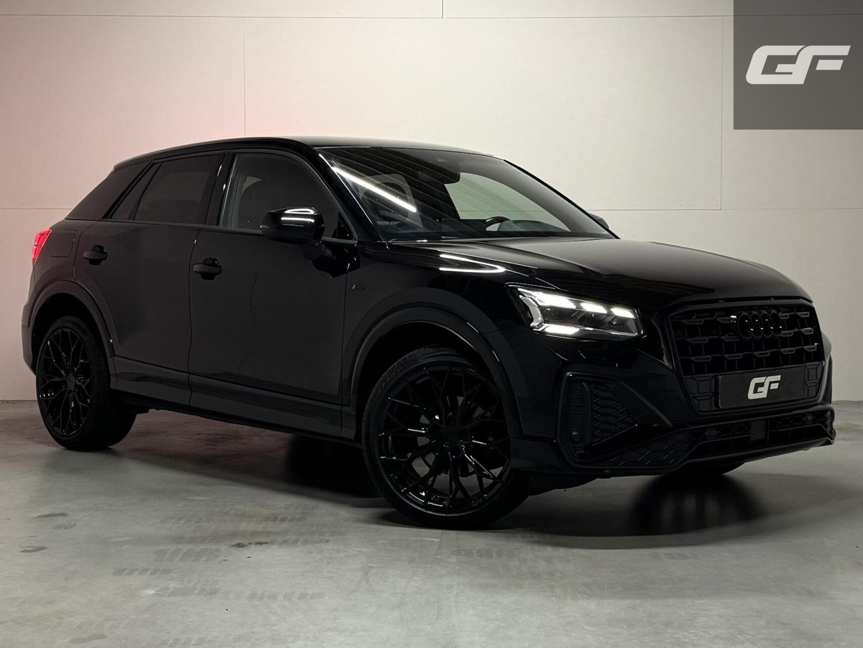Audi Q2 35 TFSI S-Line Black Edition Virtual DSG Cruise NAP, 4 cilinders, Leder en Stof, Zwart, Bedrijf