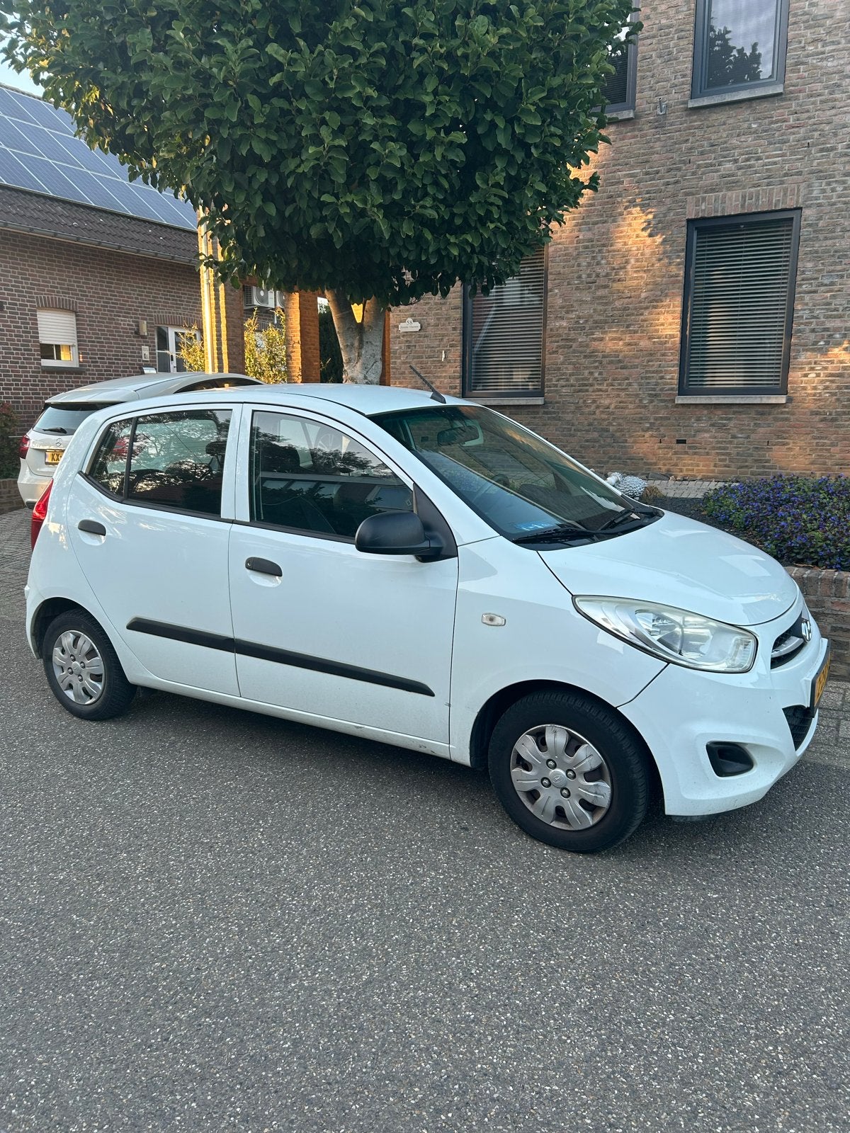 Hyundai i10 1.1 I 5DR 2012 Wit, 4 cilinders, 400 kg, Wit, Handgeschakeld