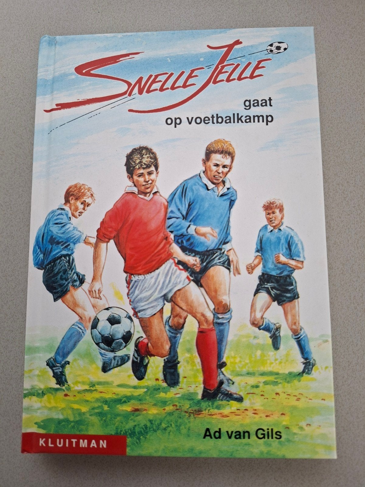 Snelle Jelle gaat op voetbalkamp - Ad van Gils, Ophalen of Verzenden, Gelezen, Ad van Gils, Fictie algemeen
