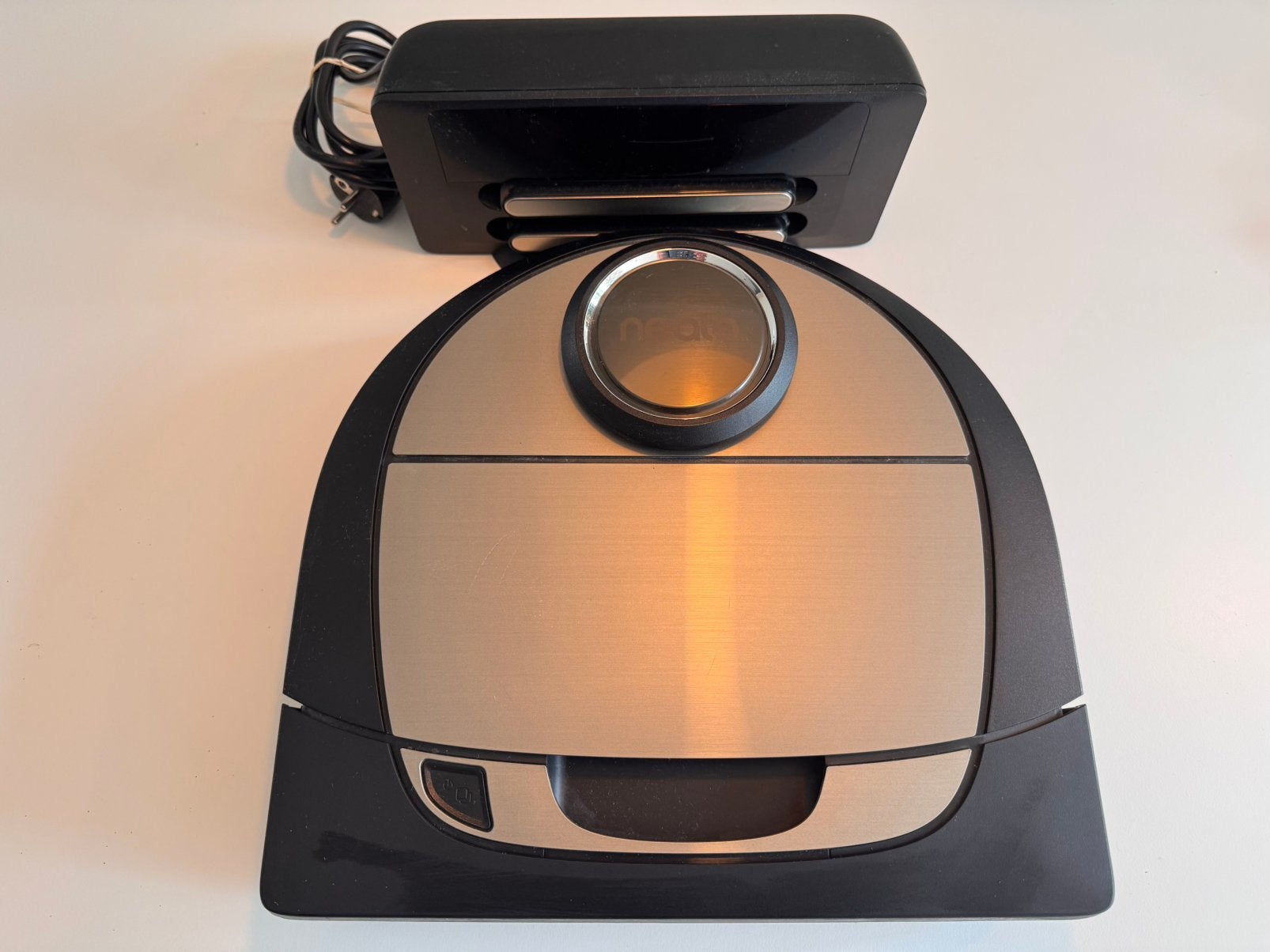 Neato Botvac D7 Connected + laadstation + accessoires, Gebruikt, Ophalen of Verzenden, Robotstofzuiger, Neato