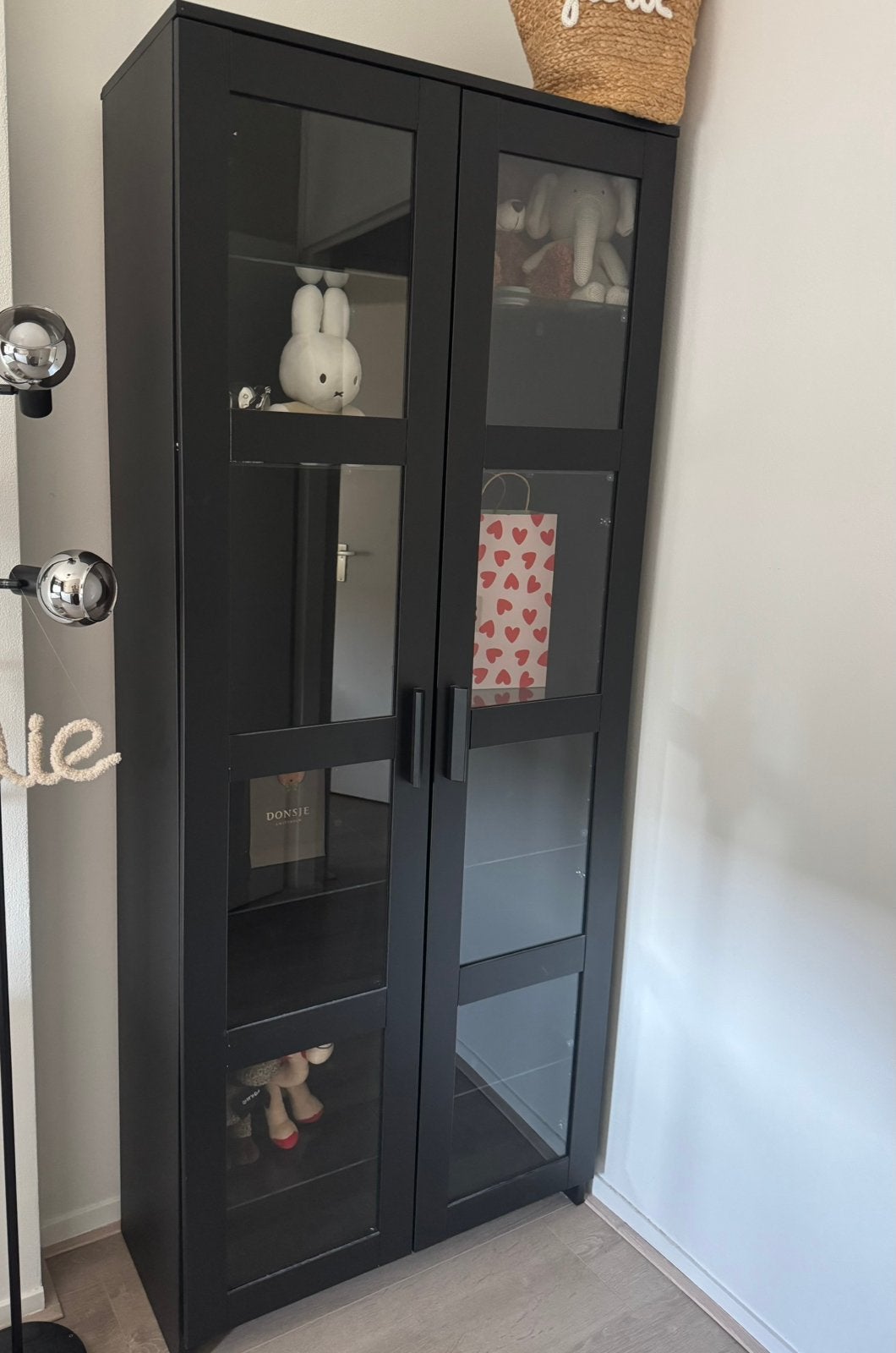 IKEA BRIMNES Vitrinekast Zwart 80x190 cm, Huis en Inrichting, Ophalen, Gebruikt, 50 tot 100 cm, 150 tot 200 cm