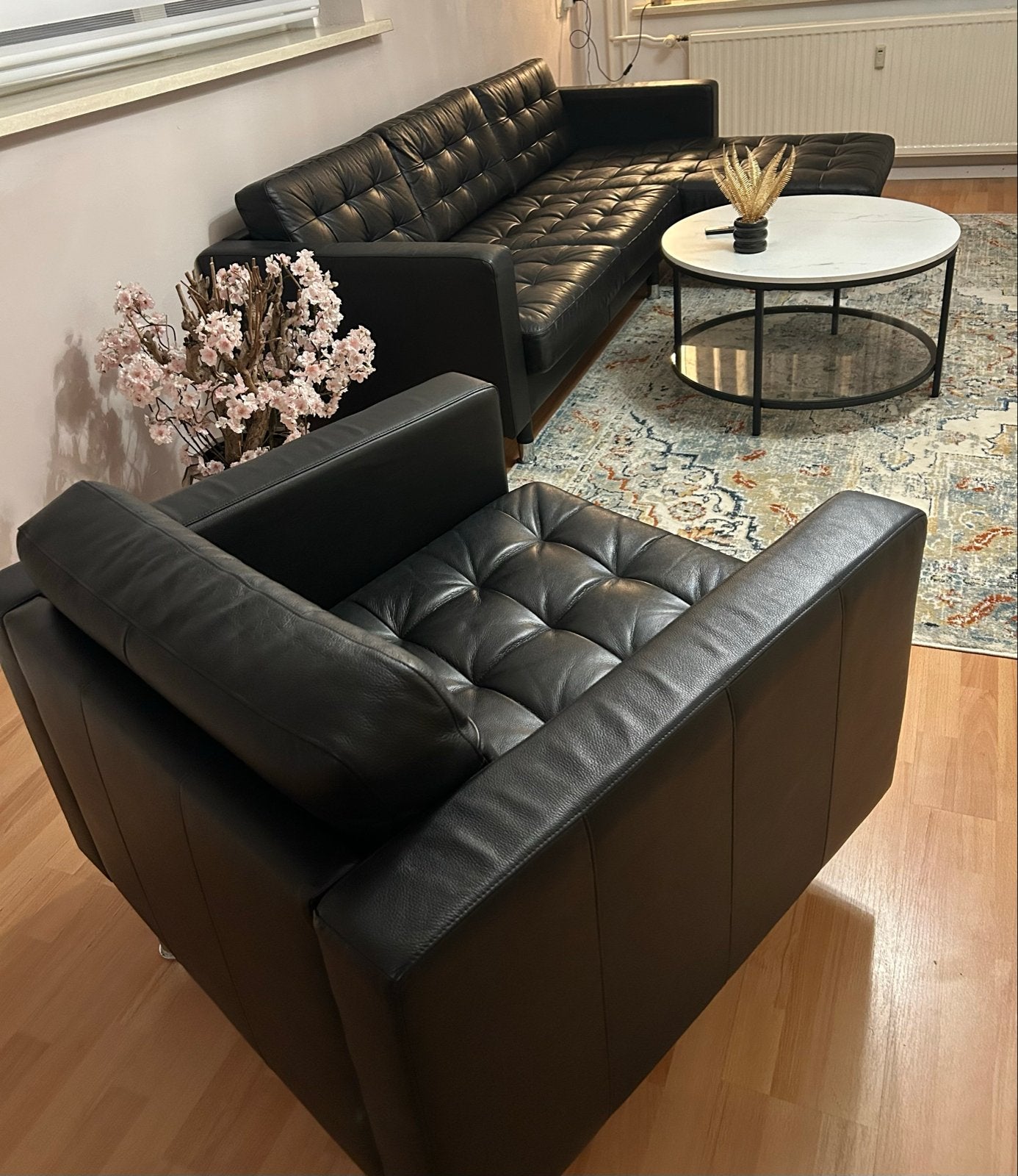 Prachtige IKEA Landskrona hoekbank+fauteuil (Leer/ Zwart), Huis en Inrichting, Ophalen, 250 tot 300 cm, 100 tot 125 cm, Hoekbank
