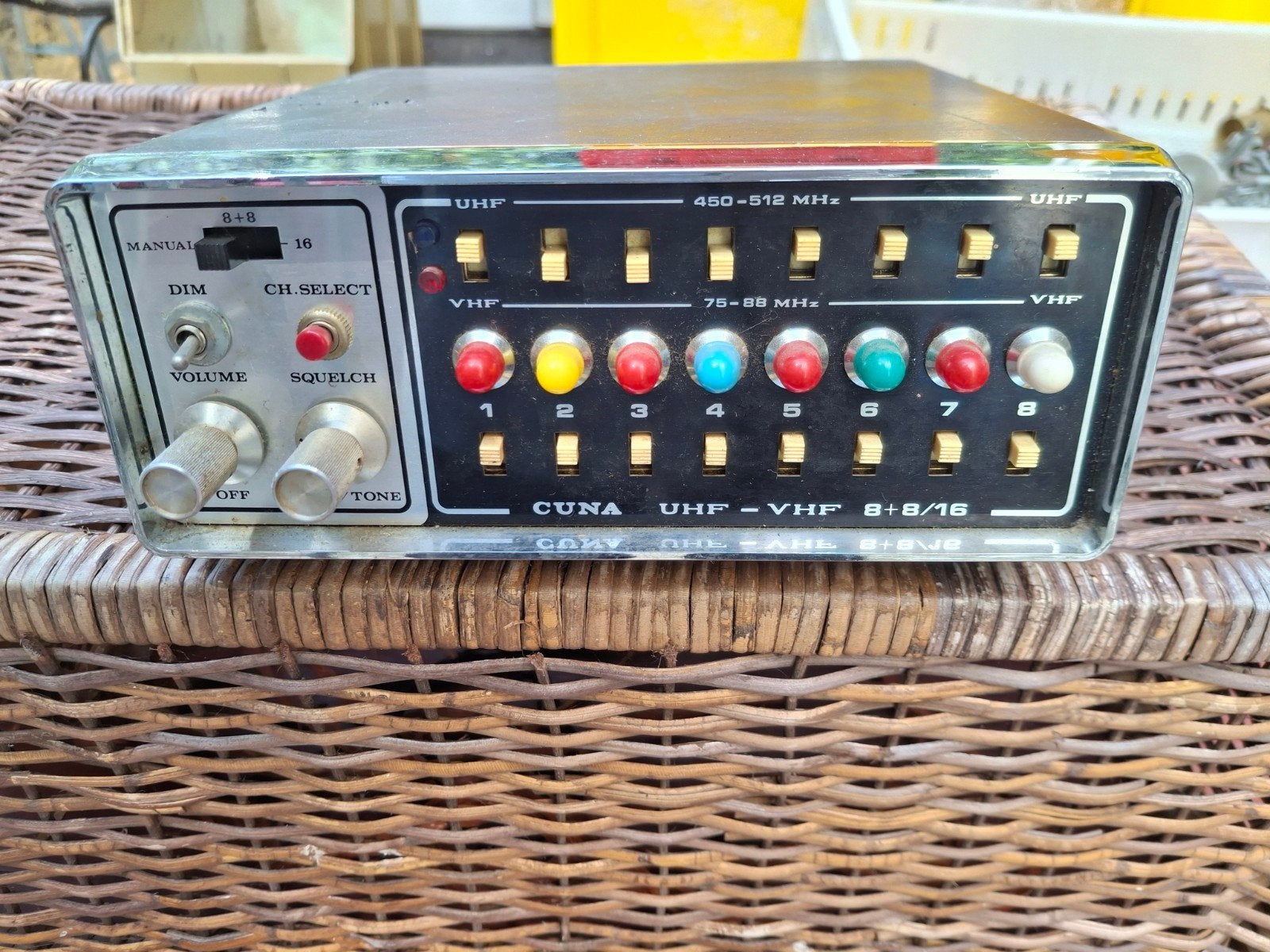 CUNA Model-200 UHF/VHF Ontvanger - Vintage Radio, Ophalen of Verzenden, Gebruikt, Ontvanger