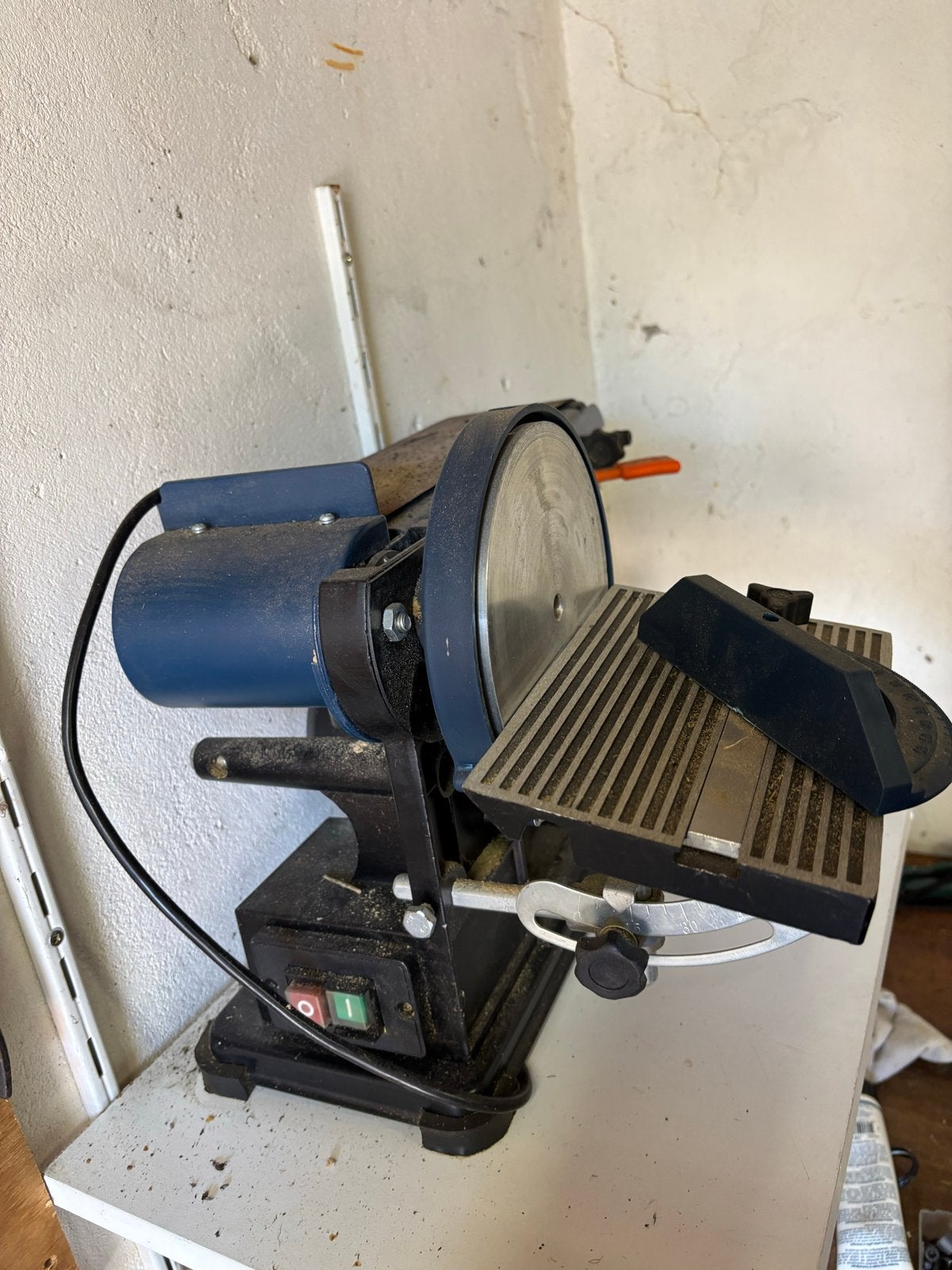 FERM BGM1003 Bankslijpmachine - Zeer goede staat, Ophalen of Verzenden, Gebruikt, Minder dan 700 watt, Werkbankslijpmachine