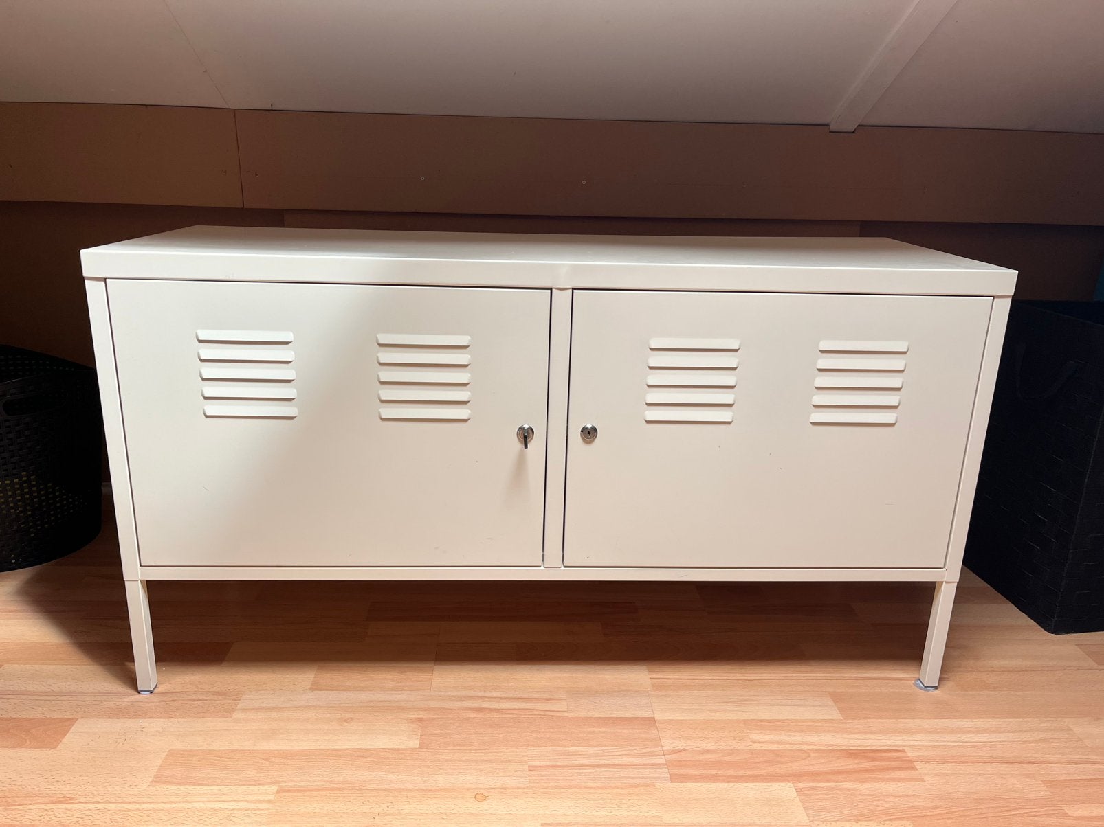IKEA lockerkast, Ophalen, Zo goed als nieuw
