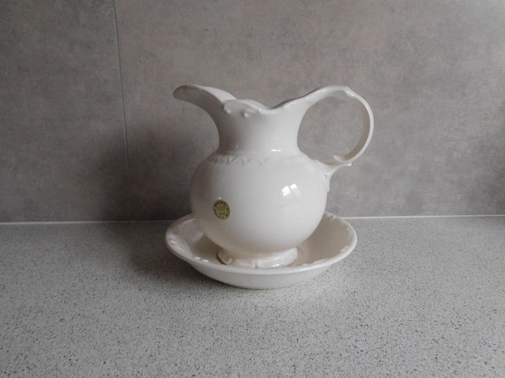 Lampetkan 17 cm. Schaal 19 cm. Royal Delfts Wit, Huis en Inrichting, Keuken | Servies, Keramiek, Ophalen of Verzenden, Overige stijlen