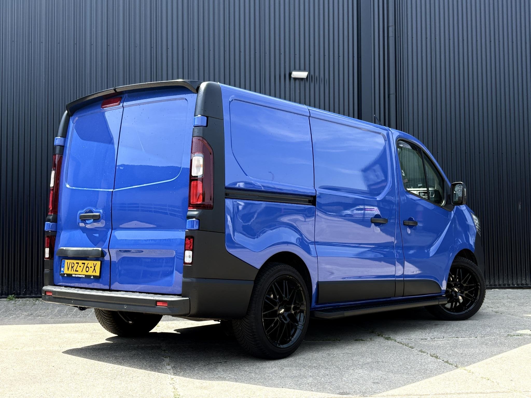 Renault Trafic 2.0 dCi 150PK MARGE | CARPLAY | 2x SCHUIFD. |, Auto's, Stof, Euro 6, 4 cilinders, Bedrijf