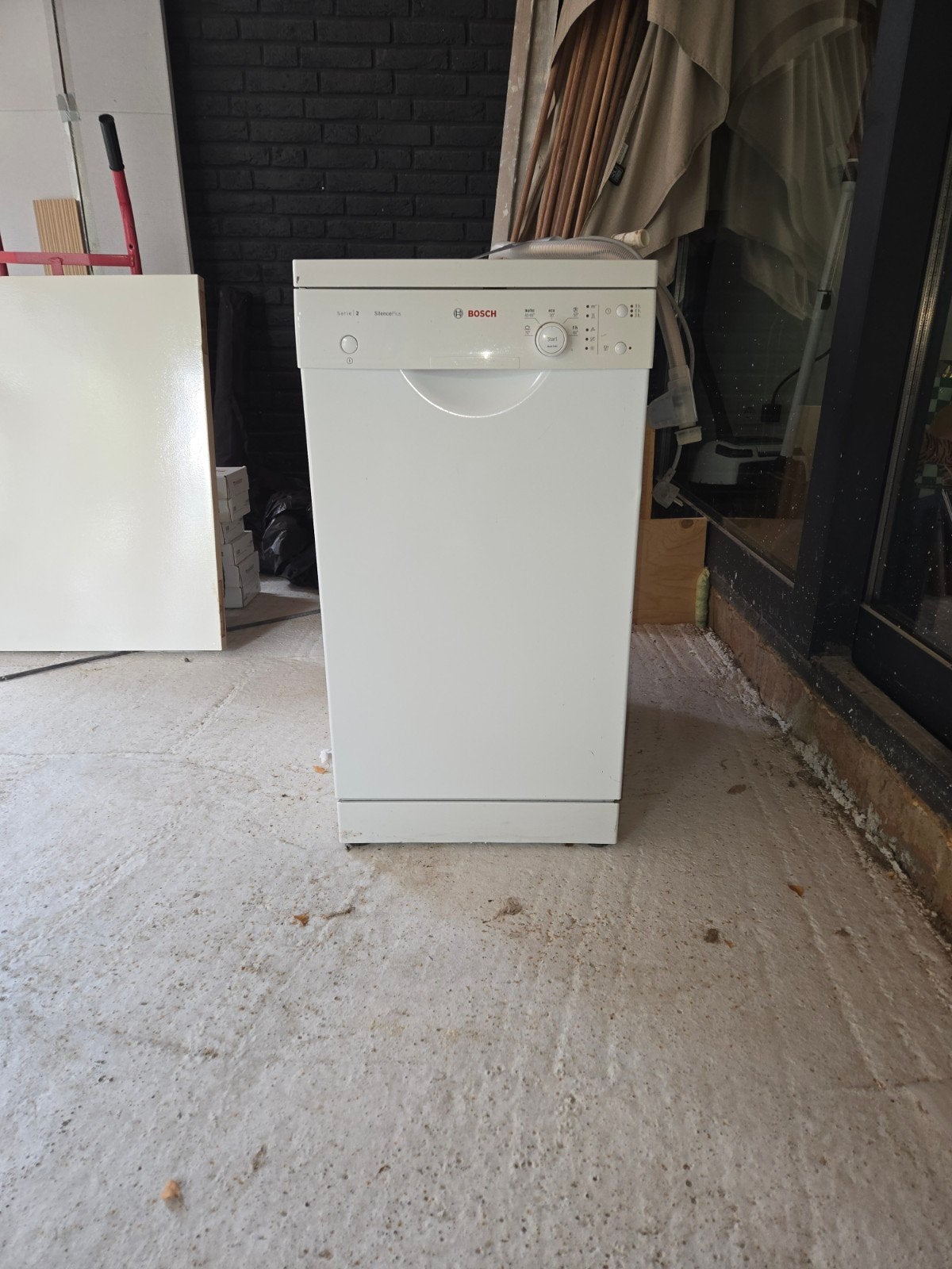 Bosch Serie 2 Vrijstaande Vaatwasser - Wit, Witgoed en Apparatuur, Vaatwasmachines, Ophalen, Gebruikt, Eco programma, 85 tot 90 cm