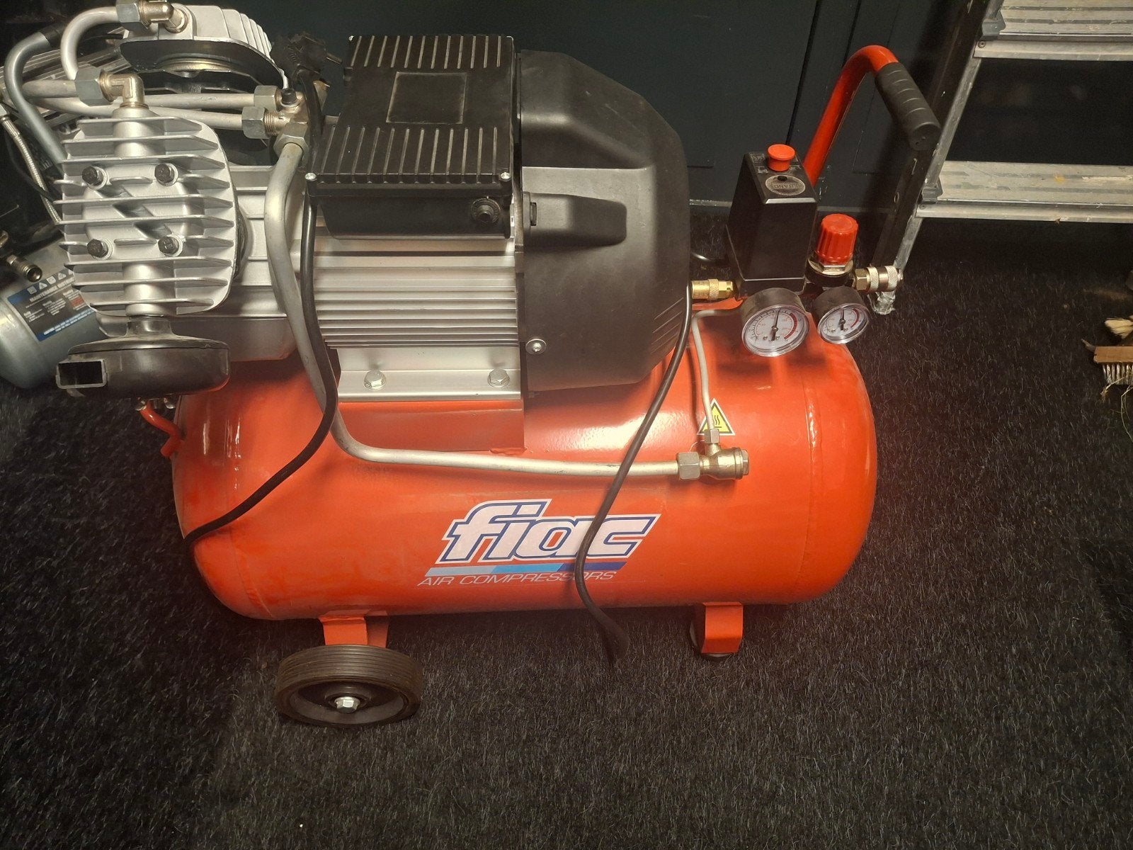 Fiac compressor als nieuw, 100 liter of meer, Ophalen, Zo goed als nieuw