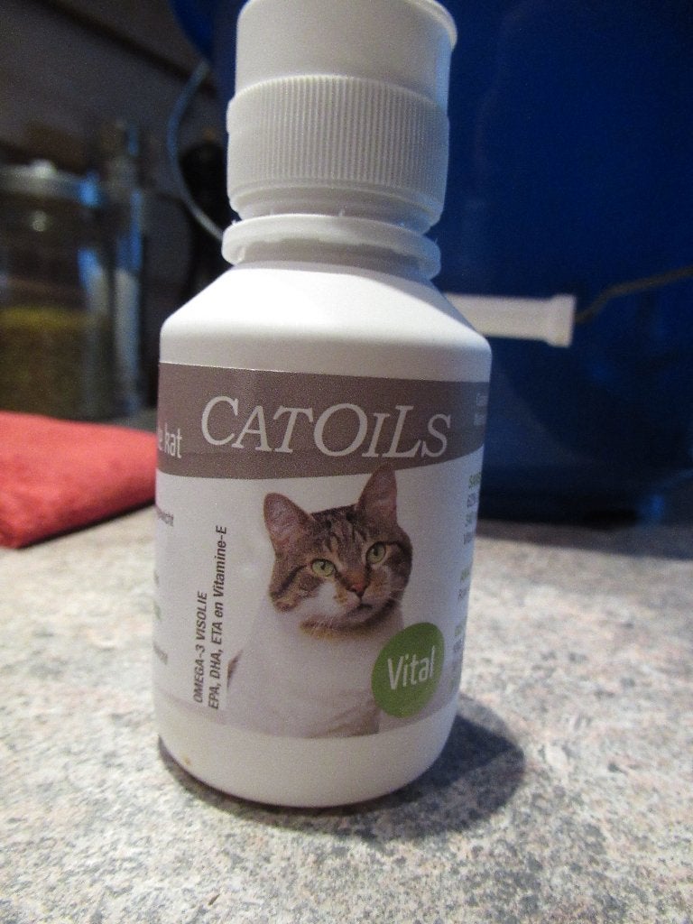 Gratis Catoils, na openen 1,5 week buiten koelkast gestaan., Ophalen, Kat