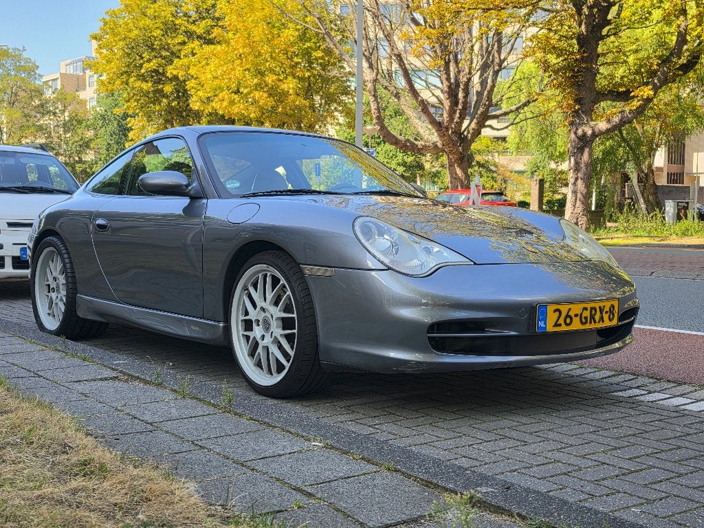 Porsche 911 Carrera, Achterwielaandrijving, 320 pk, Leder, Handgeschakeld