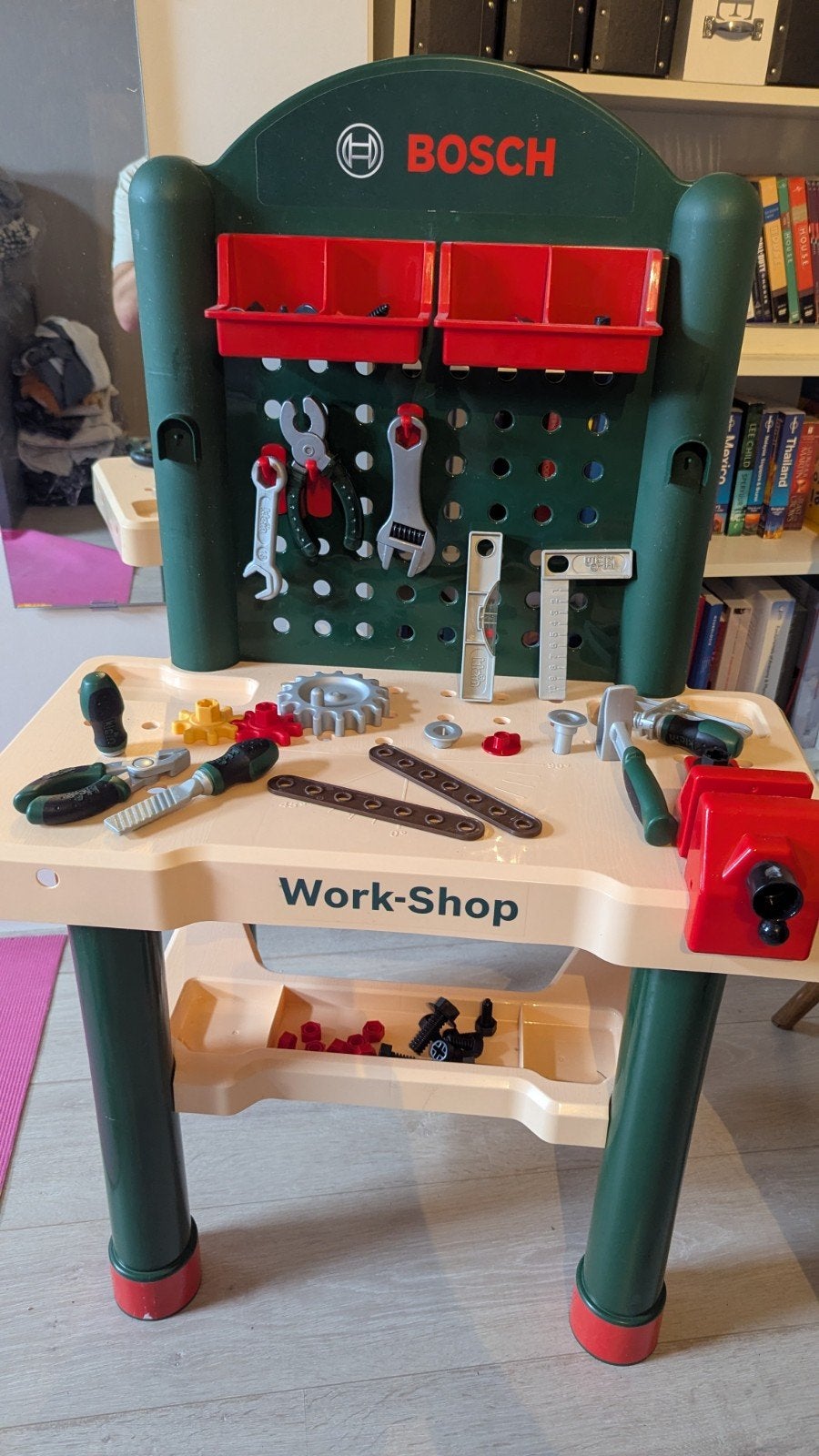 Bosch Werkbank met gereedschap en accessoires, Ophalen, Gebruikt, Knutselen