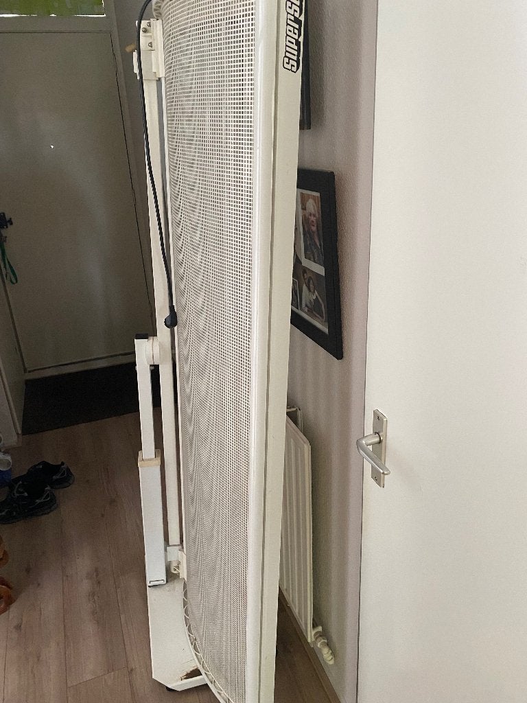 Zonnebank gratis afhalen, Ophalen, Gebruikt, Zonnebank enkelzijdig, 10 tot 15 lampen
