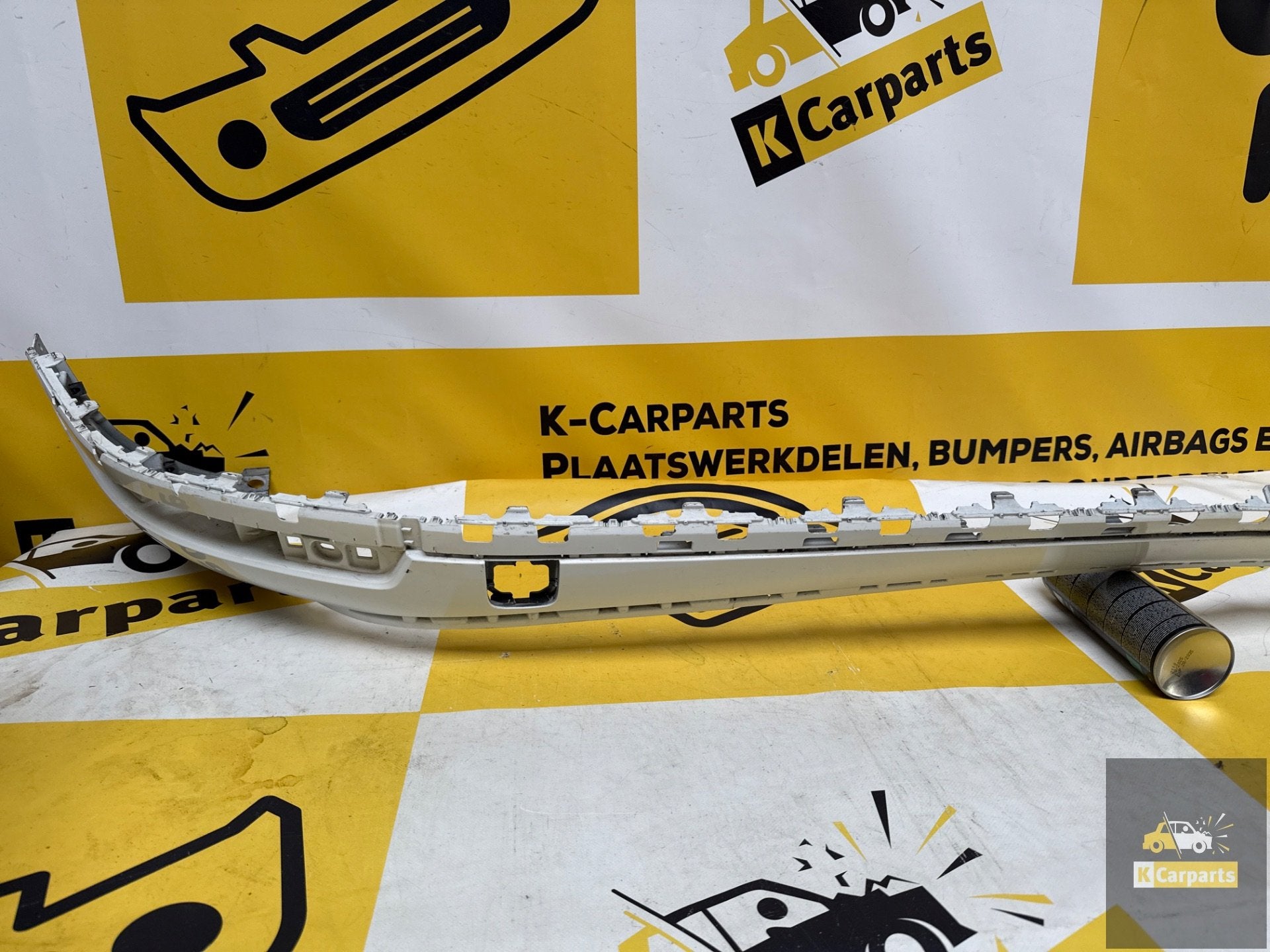 Bumperlijst achterbumper Audi E Tron 4KE PDC 4KE807833, Info@fabrikant.eu, Fabrikantstraat 1
1000 AA  Amsterdam, NL, Achter, Bumper