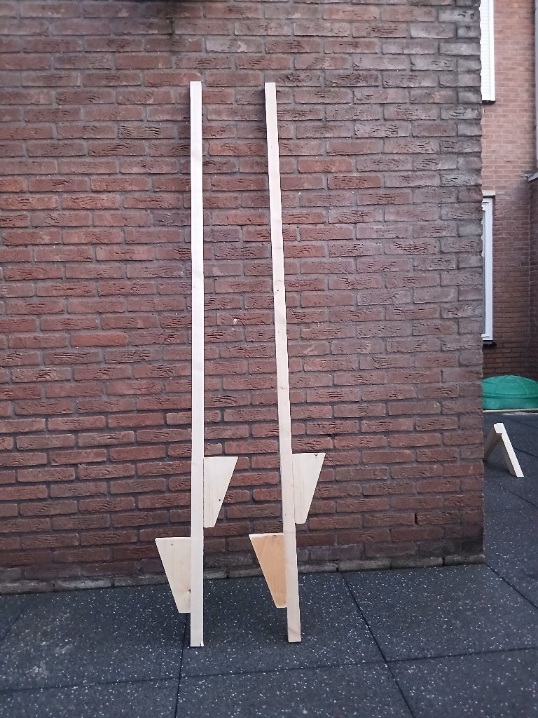 Houten stelten, Ophalen
