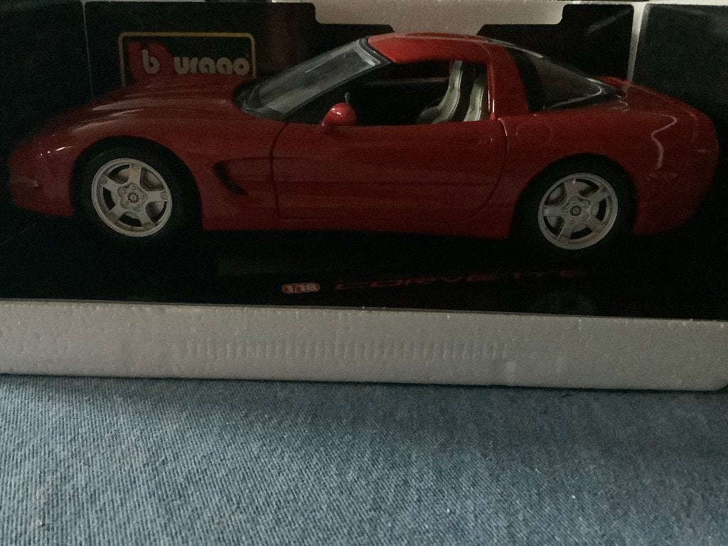 Chrevrolet Corvette 1:18, Ophalen of Verzenden, Zo goed als nieuw, Auto, Bburago