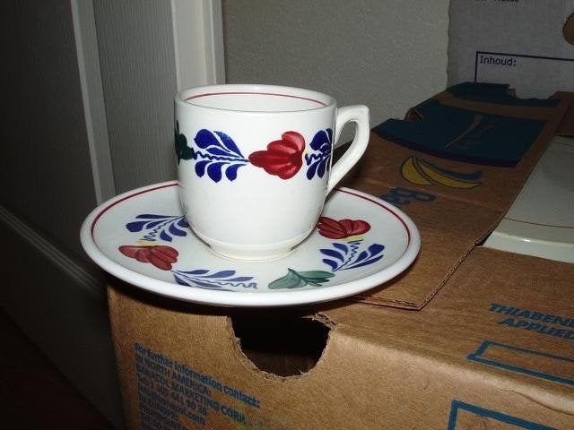 Boerenbont kop + schotel model espresso Boerenbond, Huis en Inrichting, Keuken | Servies, Gebruikt, Ophalen of Verzenden, Kop(pen) en/of Schotel(s)
