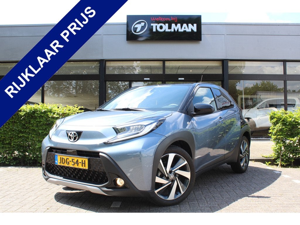 Toyota Aygo X 1.0 VVT-i S-CVT Premium | Rijklaar | 'Trekhaak, 12 maanden, Gebruikt, 4 stoelen, Leder en Stof