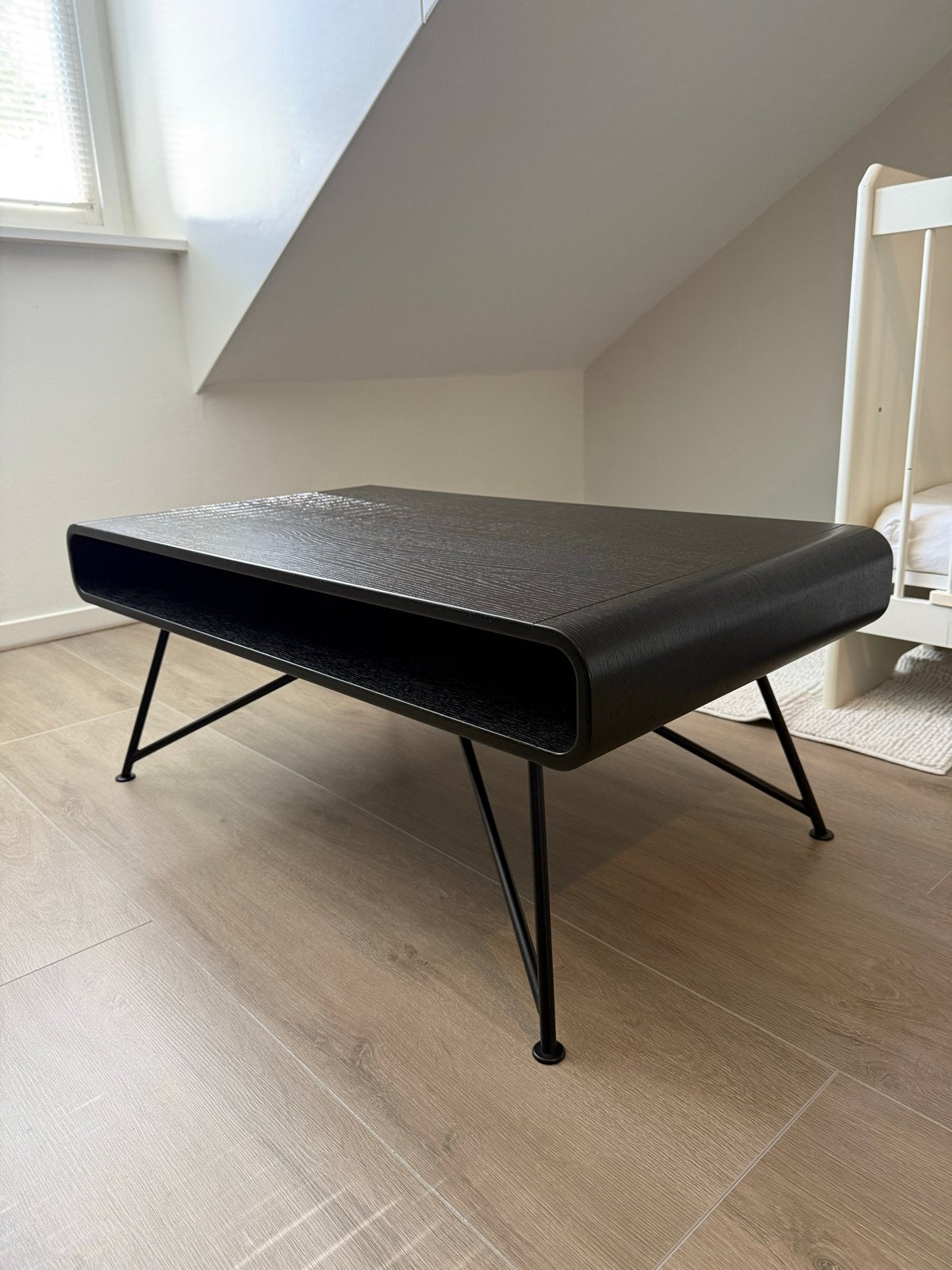 Design salontafel zwart eiken (ISABEL AHM voor Bolia), Ophalen, Eikenhout, 50 tot 100 cm, Zo goed als nieuw