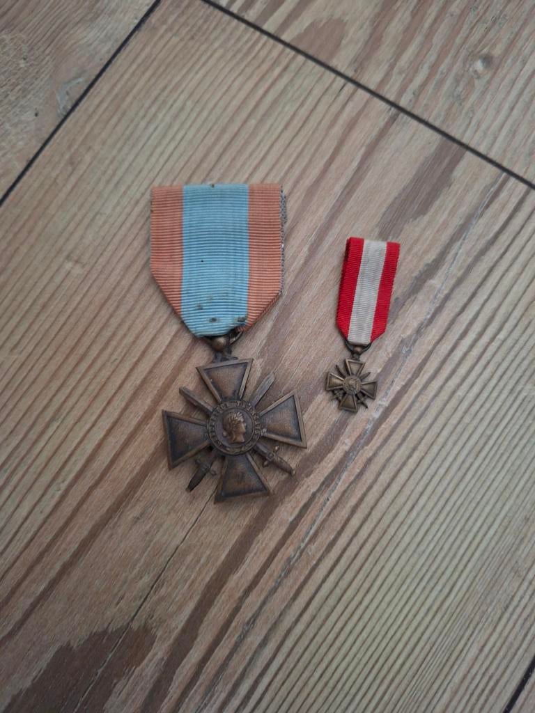 Franse Croix de Guerre TOE medaille met miniatuur wo2 ww2, Ophalen of Verzenden, Overige gebieden, Lintje, Medaille of Wings