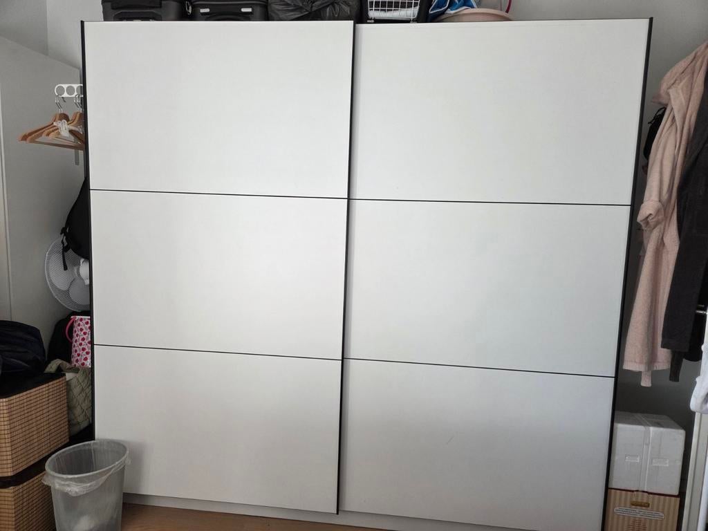Kledingkast, Ophalen, Gebruikt