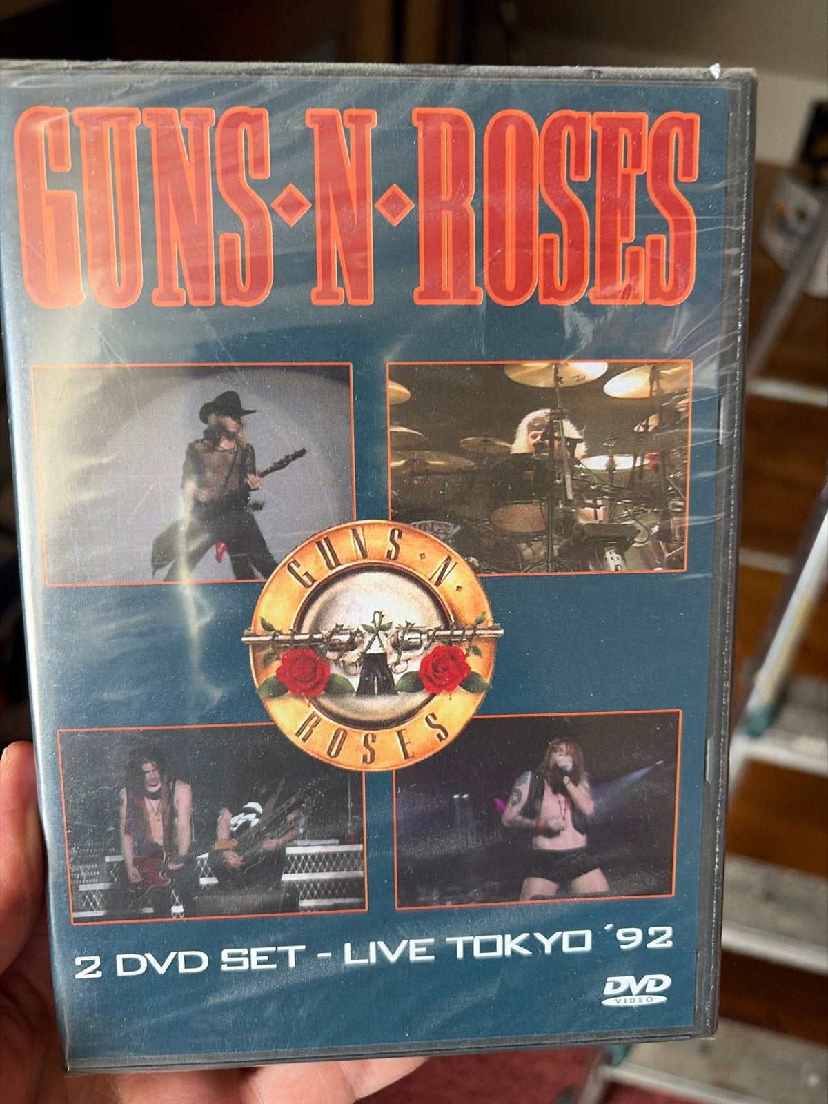Guns N' Roses - Live Tokyo '92 (2 DVD Set), Engels, Ophalen of Verzenden, Concert, Nieuw in verpakking