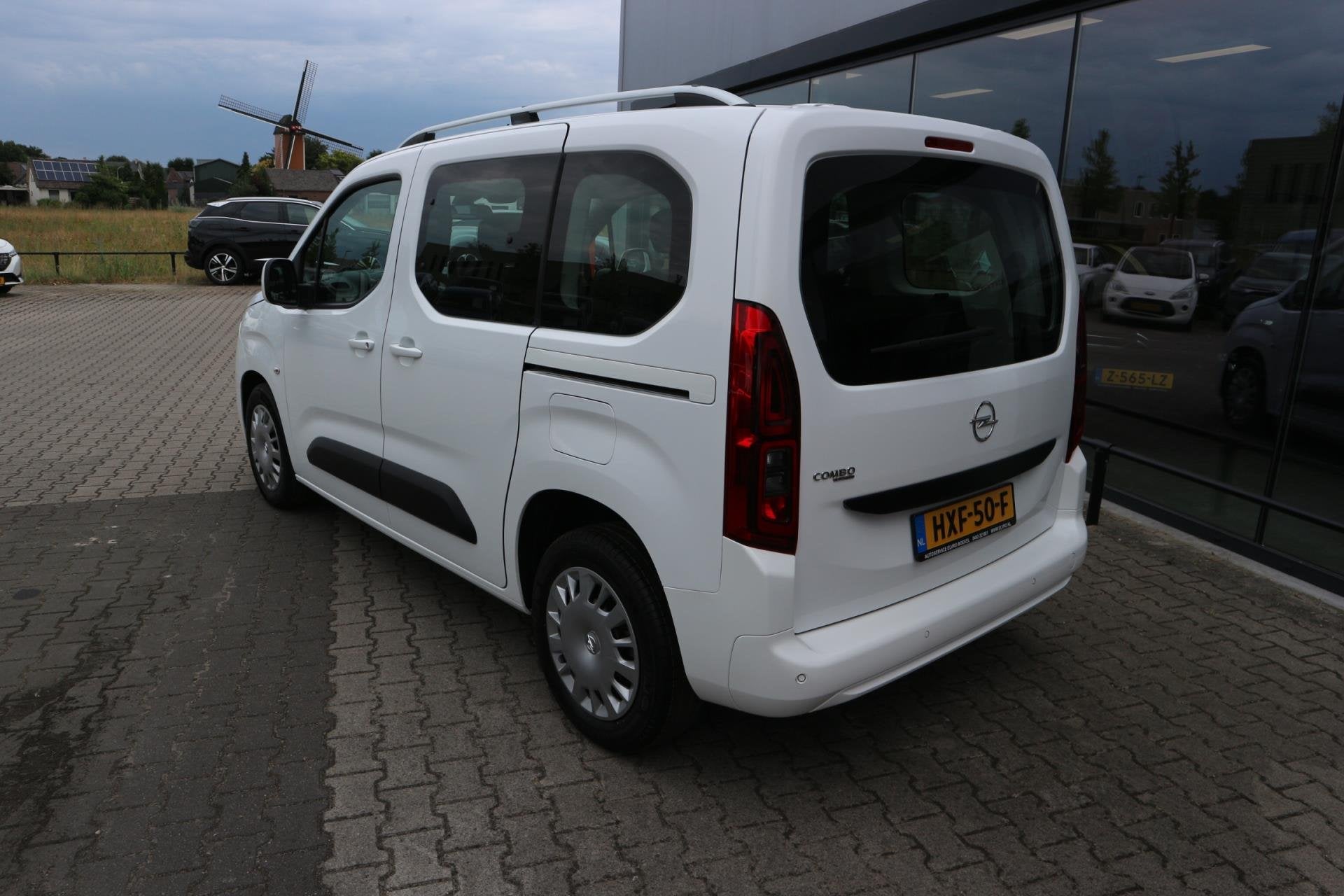 Opel Combo Tour 1.2 Turbo Edition 7 PERSOONS NAVI PDC AIRCO, Auto's, Opel, Stof, Gebruikt, 7 stoelen, Wit