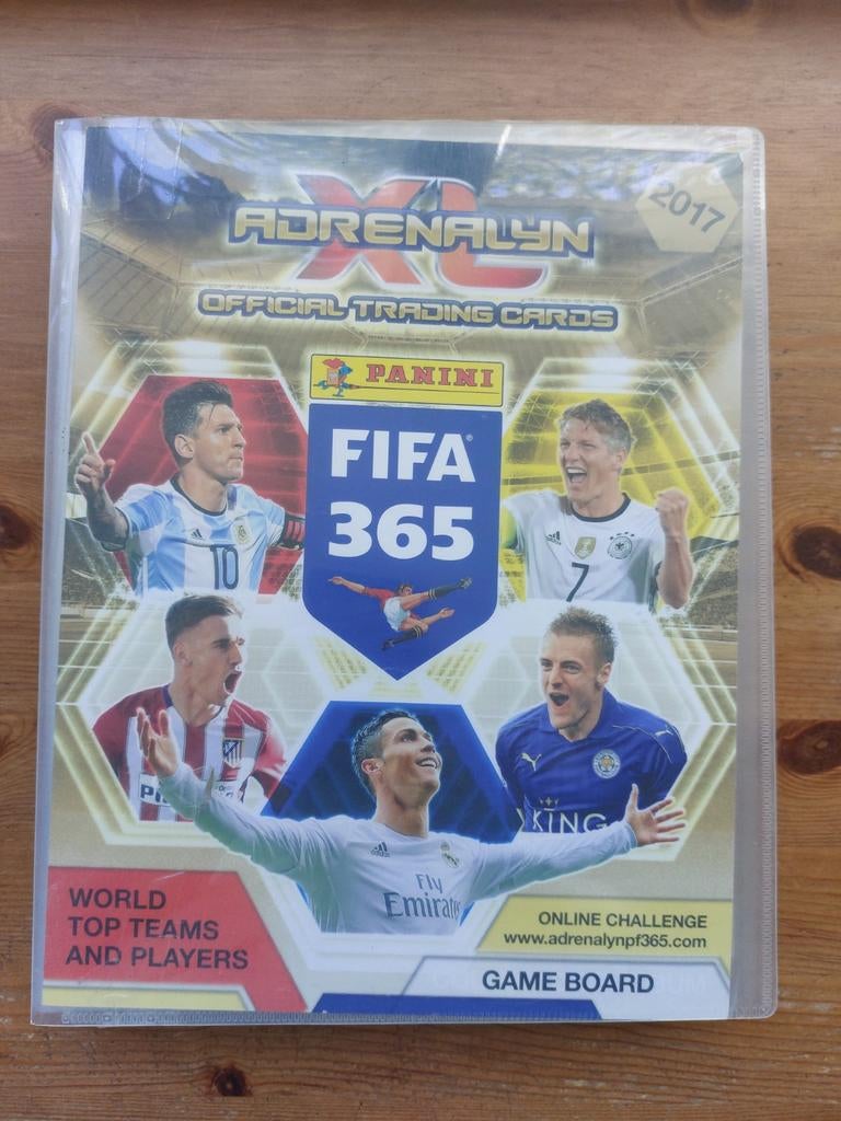 Fifa 365 panini adrenalyn 2017 map met kaarten voetbal, Ophalen of Verzenden, Buitenlandse clubs, Poster, Plaatje of Sticker