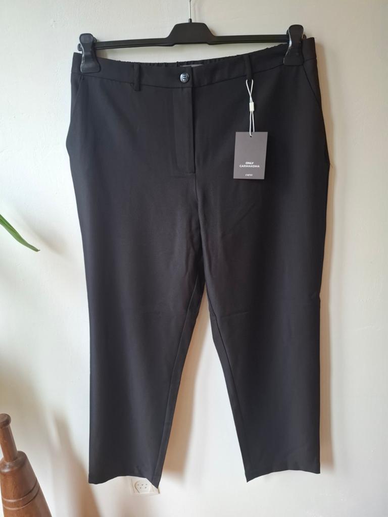 ONLY Carmakoma zomer broek zwart/ Maat: 44 ruim!, Zwart, Maat 42/44 (L), Nieuw, Ophalen of Verzenden