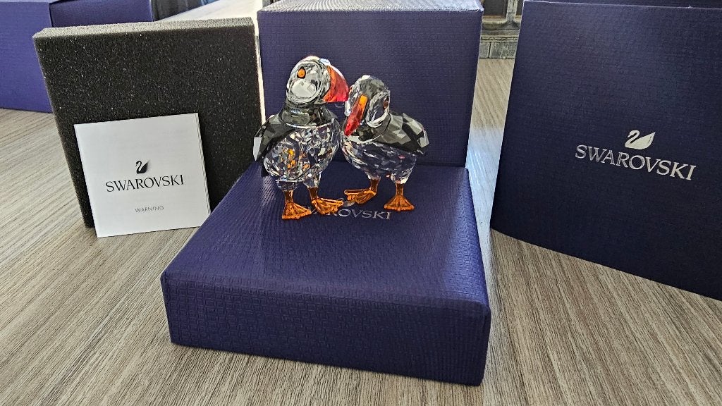Swarovski Papegaaiduikers! (Nieuwe variant)! NIEUW!, Ophalen, Nieuw, Figuurtje