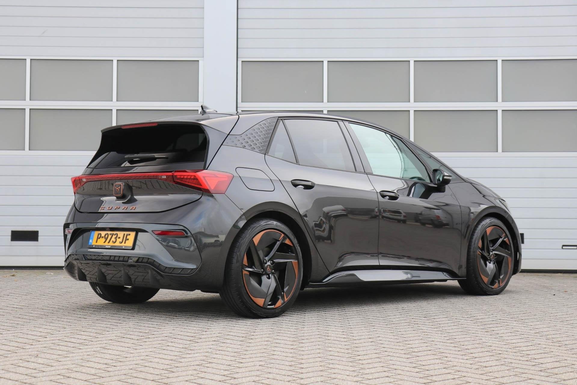 CUPRA Born 204pk Copper Edition One 62 kWh | SoH 92% | Panor, Auto's, Automaat, 12 maanden, Achterwielaandrijving, Gebruikt