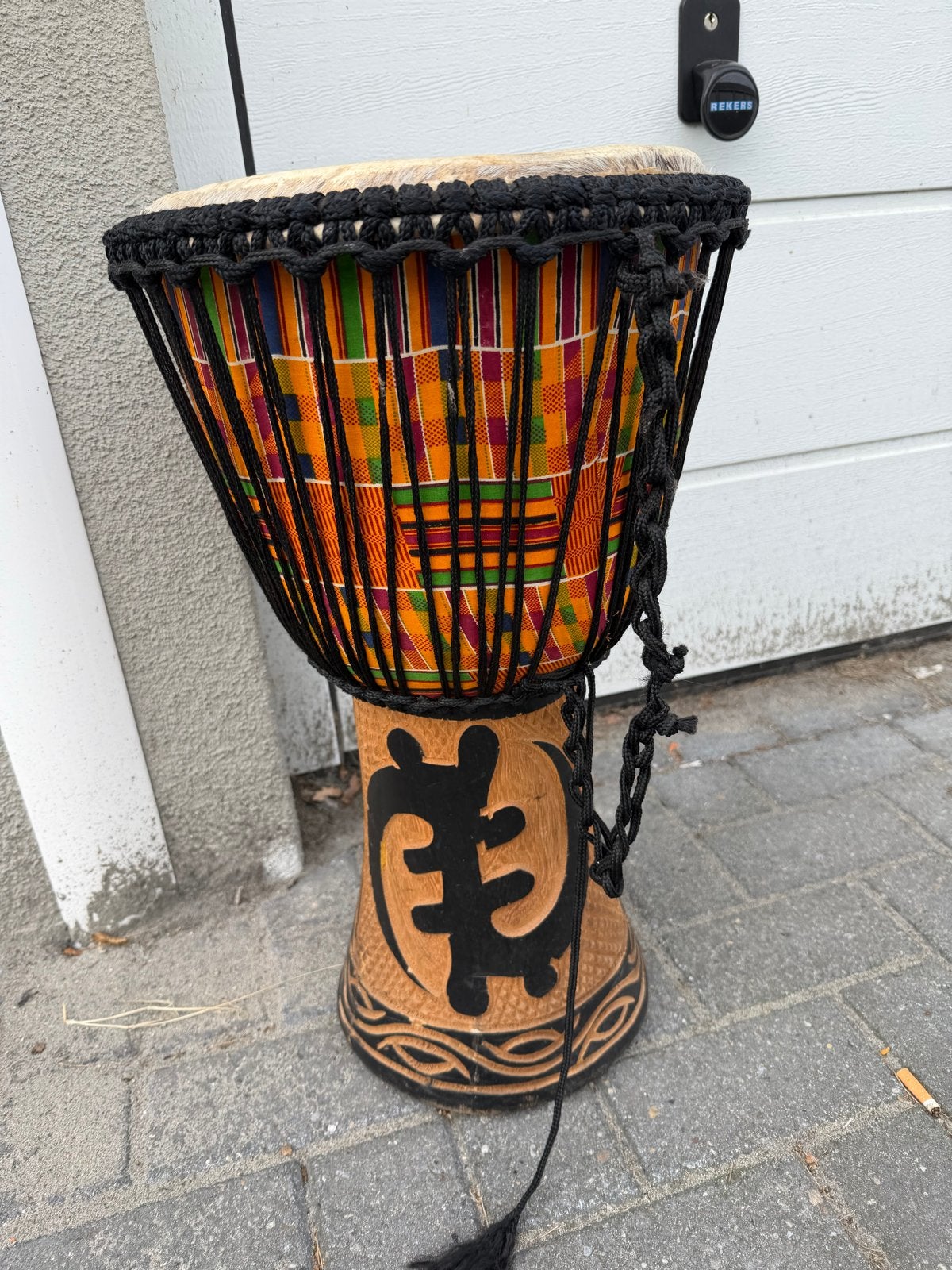 Authentieke Djembe uit Ghana, Muziek en Instrumenten, Ophalen of Verzenden, Gebruikt, Trommel