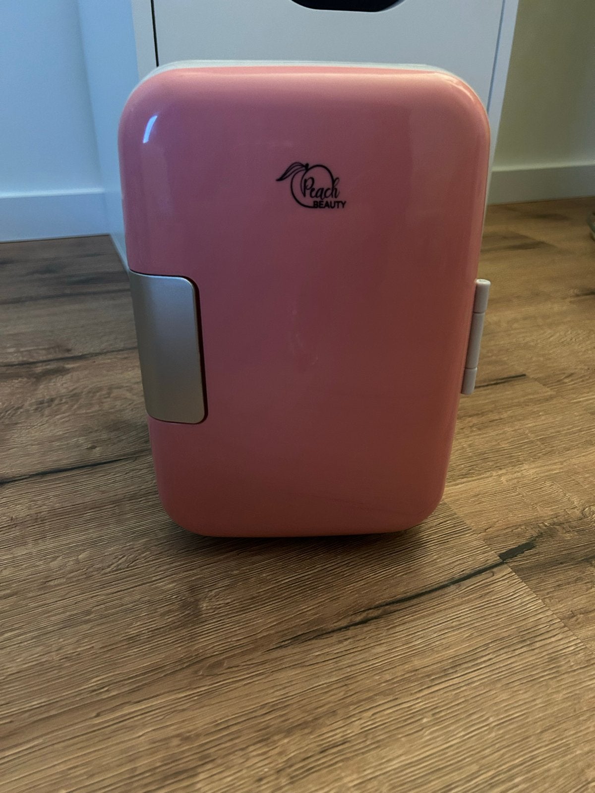 Mini Beauty Koelkastje - Draagbaar en Compact, Witgoed en Apparatuur, Koelkasten en IJskasten, Ophalen of Verzenden, Minder dan 75 liter