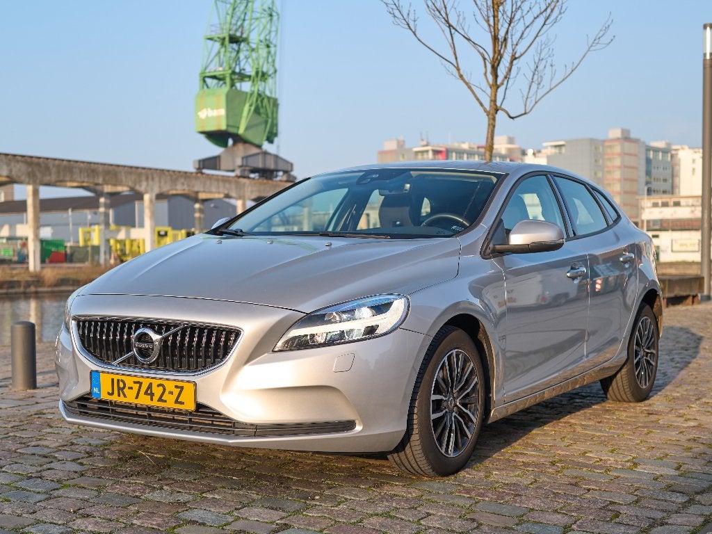 Volvo V40 1.5 T2 Nordic+ | Automaat | Facelift, Stof, 4 cilinders, 700 kg, 122 pk