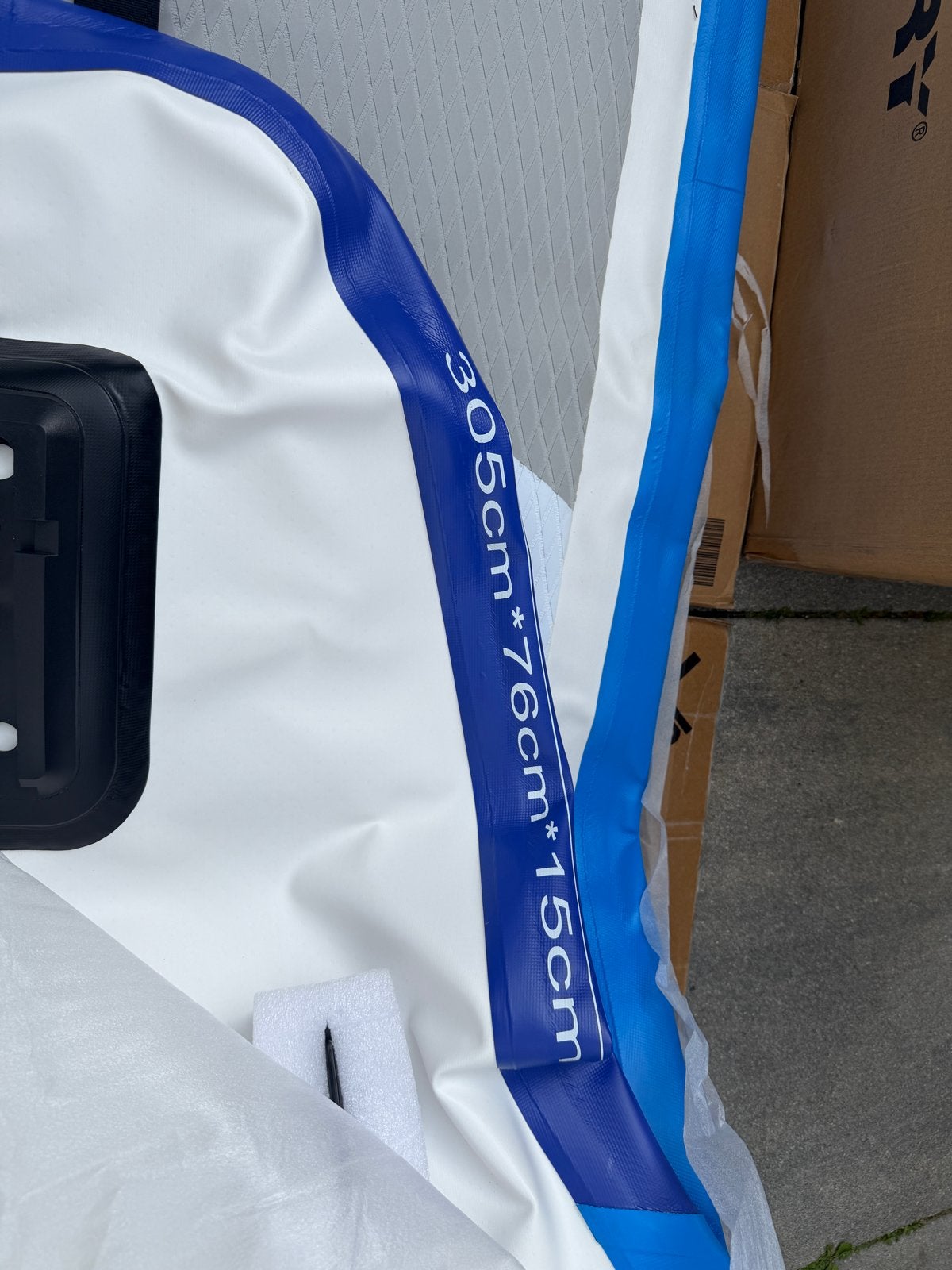 Foto 3 van Nieuw Landgear SUP-board 305x76x15cm met accessoires