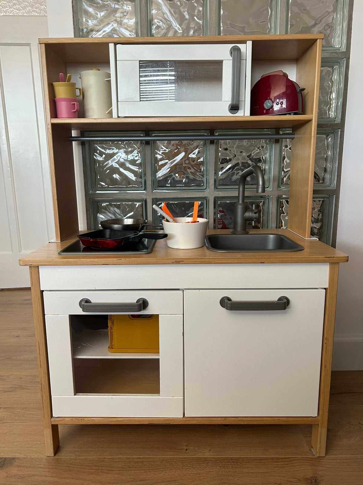 Ikea speelkeuken met accessoires, Kinderen en Baby's, Ophalen, Gebruikt, Hout, Speelkeuken