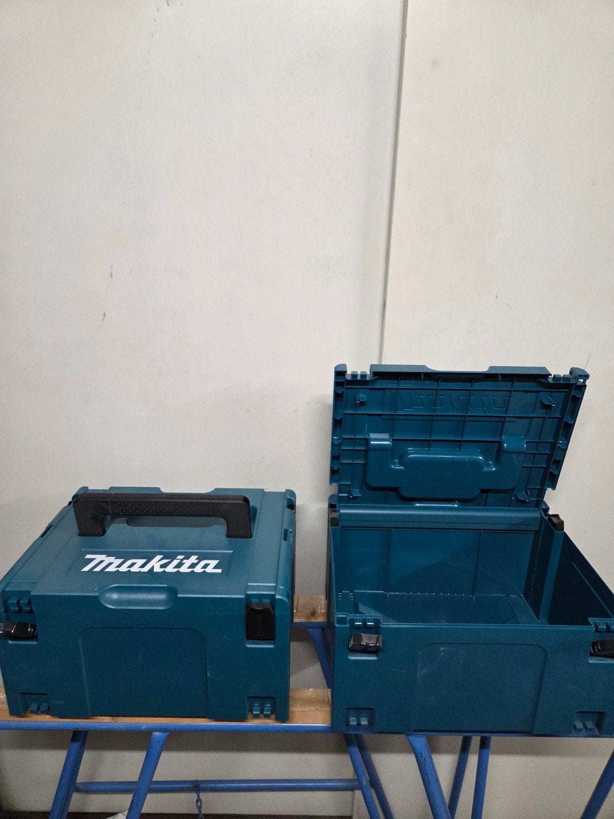 Makita Mbox type 3.  2 stuks., Doe-het-zelf en Verbouw, Gebruikt, Minder dan 50 cm, Ophalen of Verzenden, Minder dan 40 cm